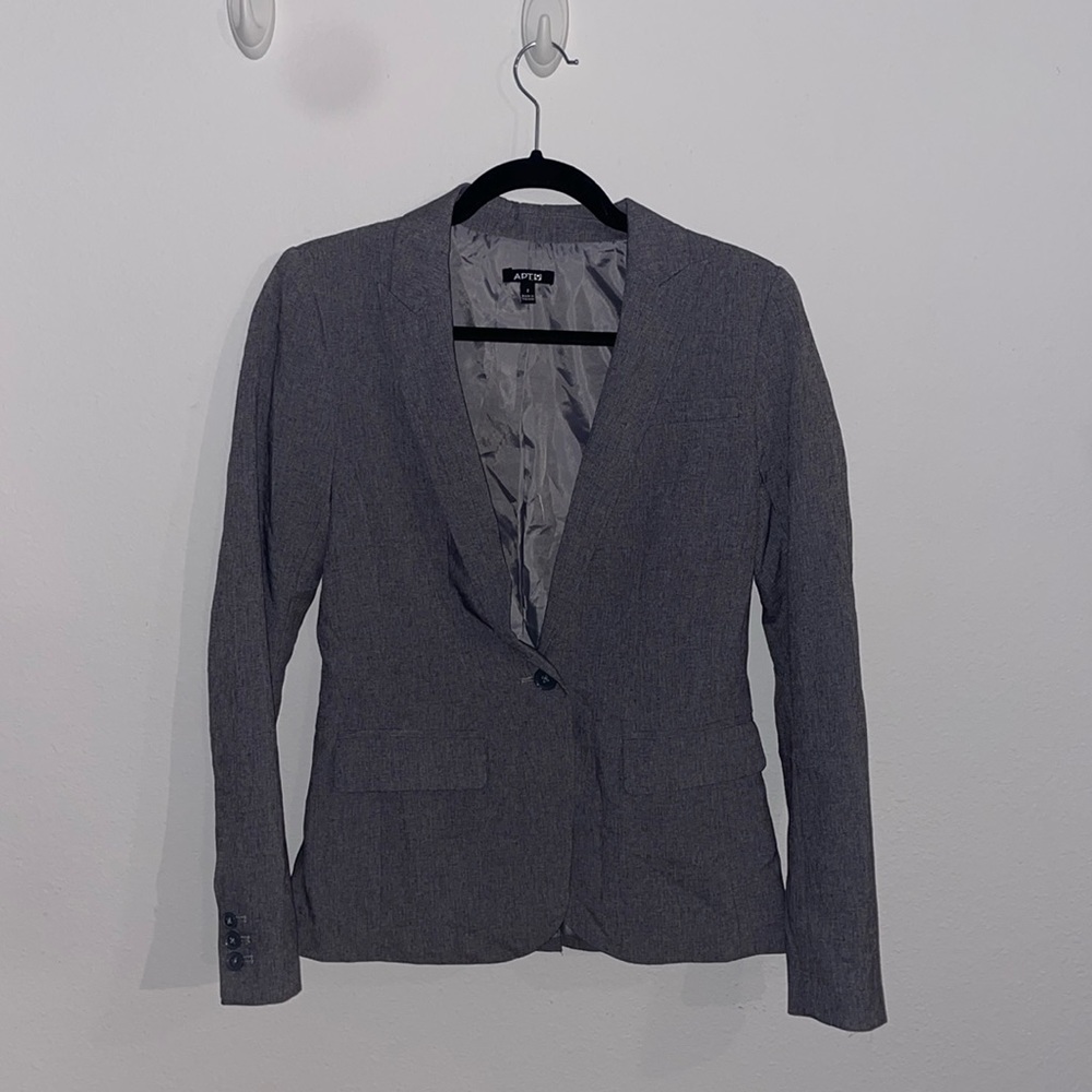Grey blazer